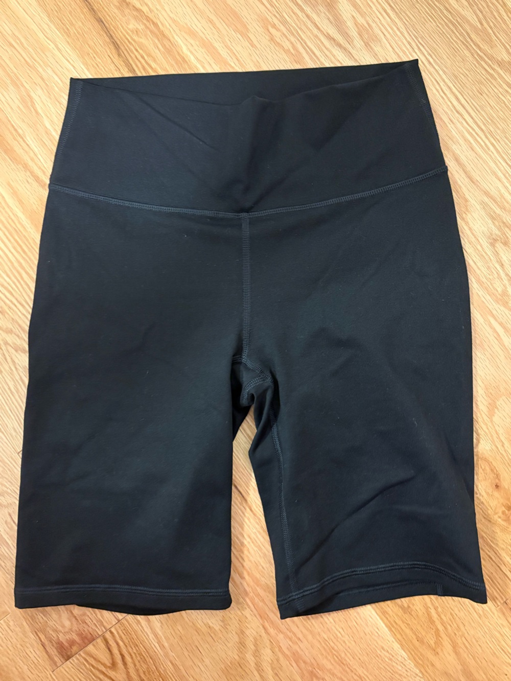 Fabletics 🏃‍♀️ Black High-Waist Athletic Bike Shorts - Women’s US S (no tags)